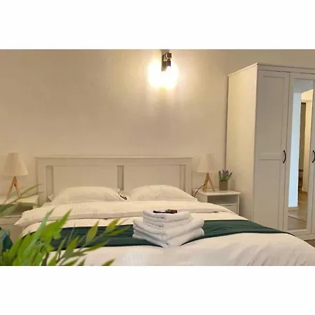 Petra La Poarta Schei Bv Apartman Brassó