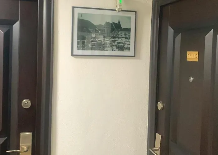 Apartment Petra La Poarta Schei Bv